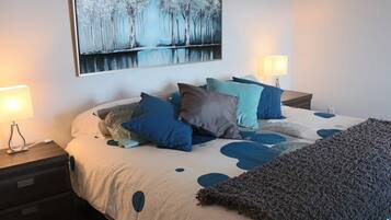 4 chambres, fer et planche Ă repasser, Wi-Fi, draps fournis