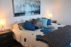 4 chambres, fer et planche à repasser, Wi-Fi, draps fournis