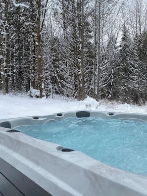 Bain à remous extérieur
