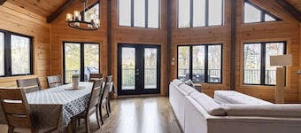 Edge of Lake Walfred - Spa - Mistral Club Walfred