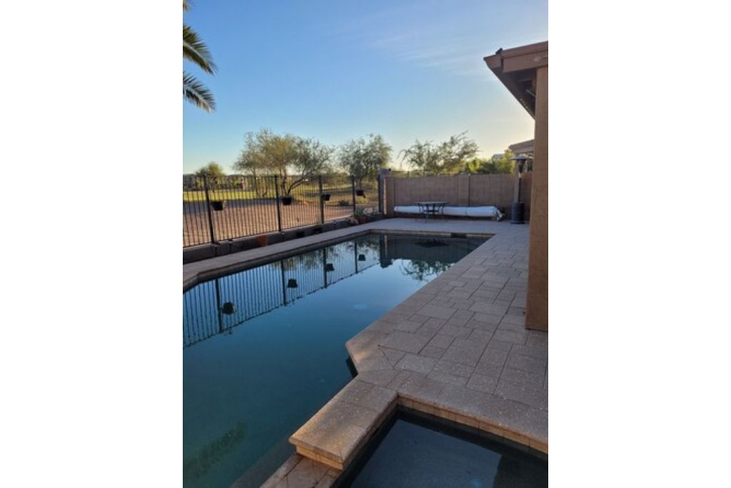Quiet comfort home on Fairway, Spa, Pool & Remodeled! 