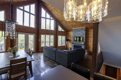 Edge of Lake Walfred - Spa - Chinook Club Walfred