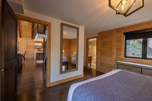 4 habitaciones, escritorio, tabla de planchar con plancha y wifi 