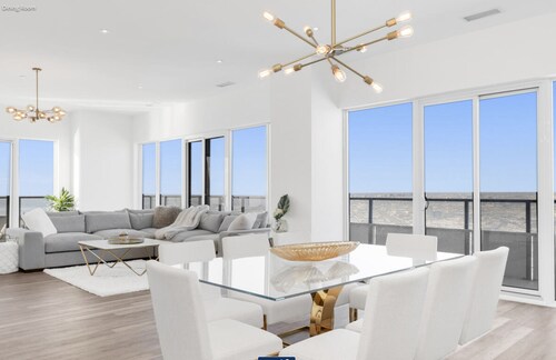 luxury penthouse in heart of Etobicoke