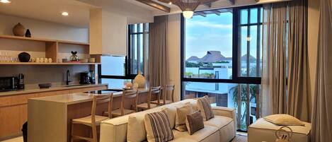 Full-sized fridge, oven, blender, paper towels