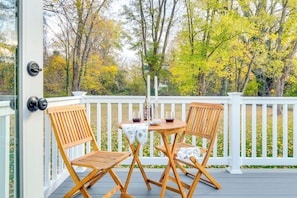 Outdoor dining - Historical Thurmont Escape w/ Furnished Deck! (Thurmont)