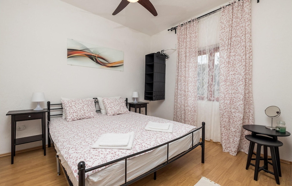 Pet Friendly Home In Sveti Juraj - Croácia
