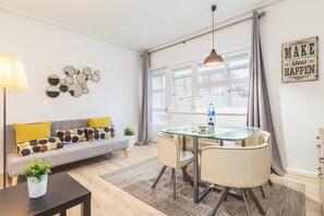 Interior - Gaia Cosy 3D by Hopstays | Near the Metro (Vila Nova de Gaia)