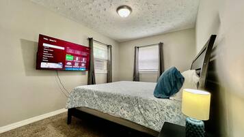 2 bedrooms, desk, iron/ironing board, travel cot