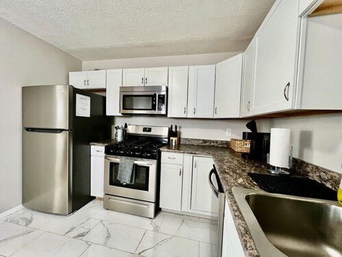 285 Whitaker unit B NEW · A Great Place for Workers on Whitaker