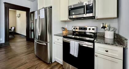 Newly Renovated Historic mansion 8 Bedrooms