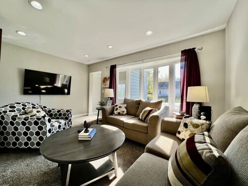 7086 Tylersville · Beautiful 4 BDR Home - Near I-75