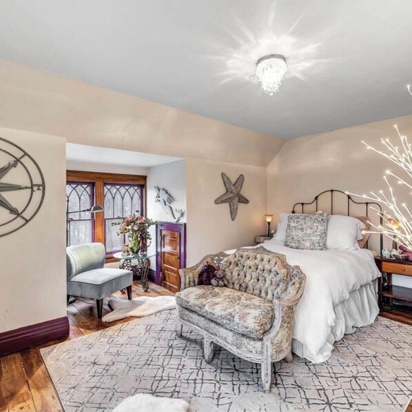 3 bedrooms, desk, iron/ironing board, WiFi