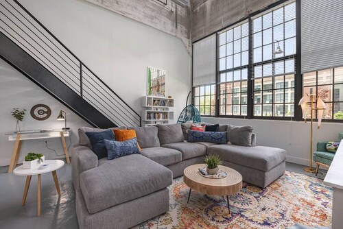 5103 Peters · New Industrial Loft on Lebanon Bike Trail !!