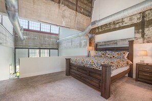 2 bedrooms, desk, iron/ironing board, travel crib