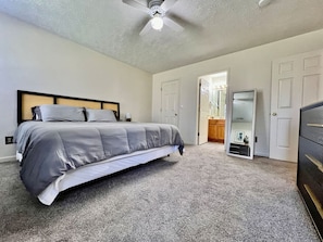 2 bedrooms, desk, iron/ironing board, travel cot