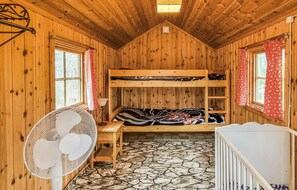2 habitaciones y cuna de viaje 
