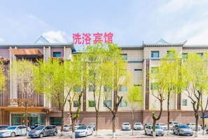 Unclassified image, 5 of 105, button - Xing Yue Business Club (Tongliao)