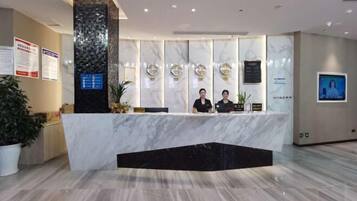 المنشأة من الداخل