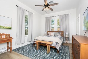 3 habitaciones, tabla de planchar con plancha y wifi gratis 