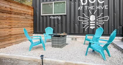 Bee at the Hive, 1/1 | Private Hot Tub | Gas Fire Pit | Cornhole