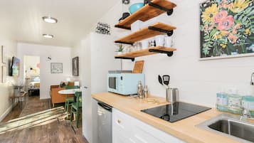 Fridge, microwave, coffee/tea maker, toaster