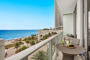 Property grounds - Amazing apartment Lyfe Resort-& Residences- Ocean view! (Hollywood)