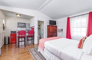 1 bedroom, WiFi, bed sheets - The Ranch House Motel - The Agarita Room (Christoval)