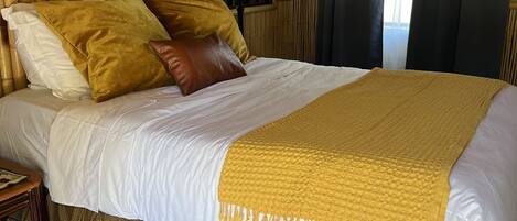 1 bedroom, WiFi, bed sheets