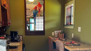 Dining - The Huisache Room - The Ranch House Motel (Christoval)