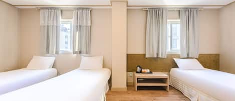 Habitación triple Deluxe | Wifi gratis