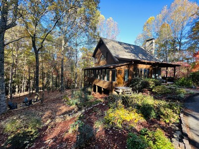 Rest & Relaxation in Remote Cabin on 10 Acres
