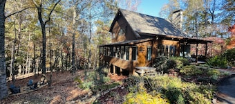 Rest & Relaxation in Remote Cabin on 10 Acres