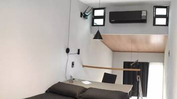 1 bedroom, desk, iron/ironing board, free WiFi