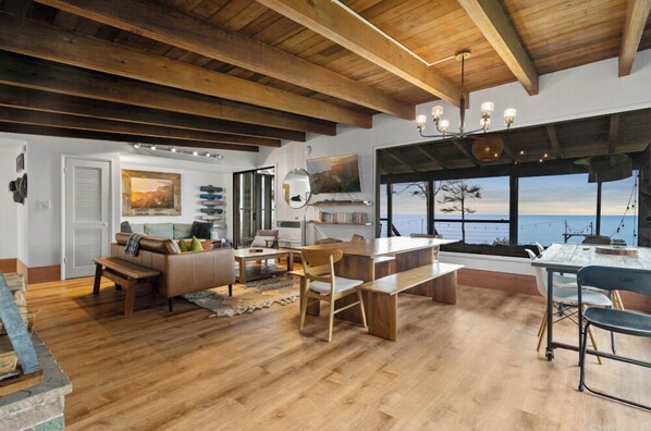 Smart TV, fireplace, video games, DVD player