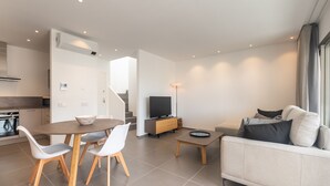 Unclassified image, 4 of 19, button - Jardines - Tabor 3.3 PENTHOUSE WITH JACUZZI & POOL VIEW 2B (Arona)