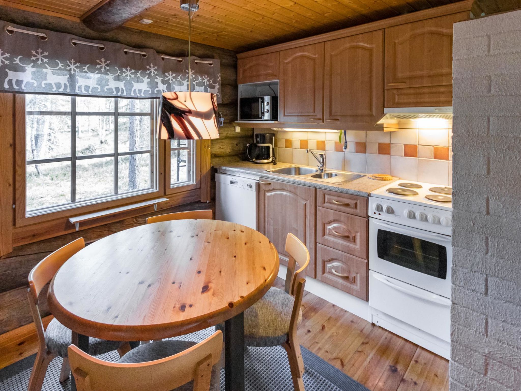 Réfrigérateur, micro-ondes, lave-vaisselle