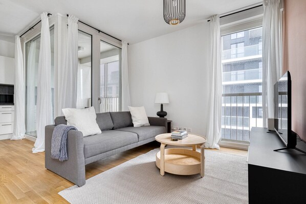 Télévision, chaîne hi-fi