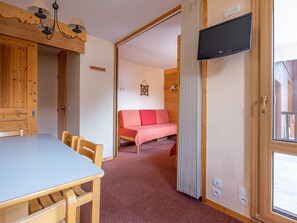 Room - Studio 4 ppl near the ski runs, ski lifts at 50m (Doucy)