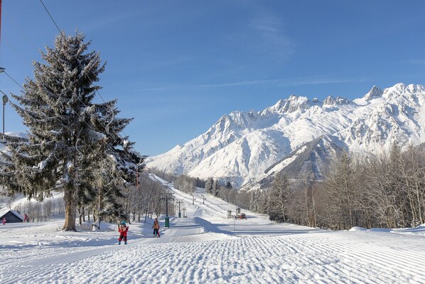 雪地及滑雪運動
