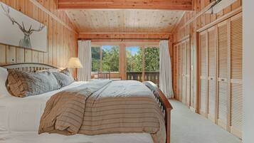 4 chambres, fer et planche à repasser, Wi-Fi, draps fournis