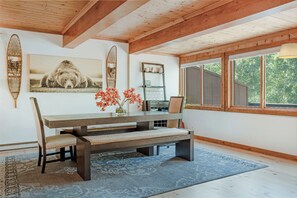 تناول الطعام