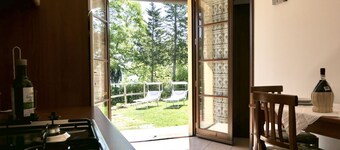 Elena cottage, ground floor, WIFI, barbecue, fenced garden, parking.