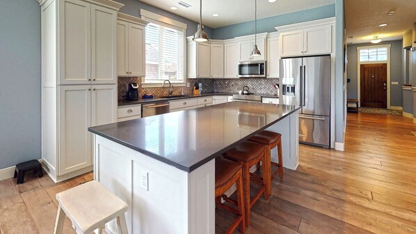 Fridge, microwave, oven, dishwasher