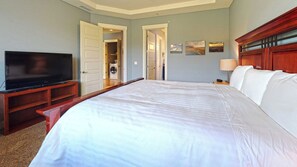 5 slaapkamers, een strijkplank/strijkijzer, wifi, beddengoed
