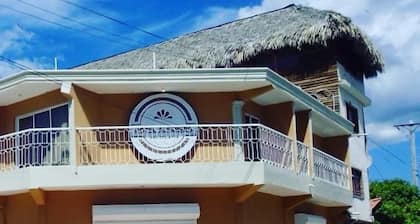 Hotel ALFARERO