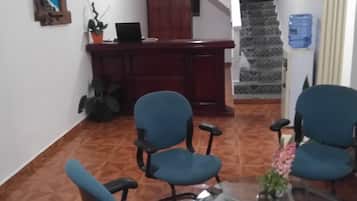 Standard Double or Twin Room | Living area