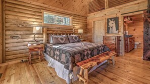 3 chambres, bureau, fer et planche à repasser, accès au Wi-Fi (inclus)