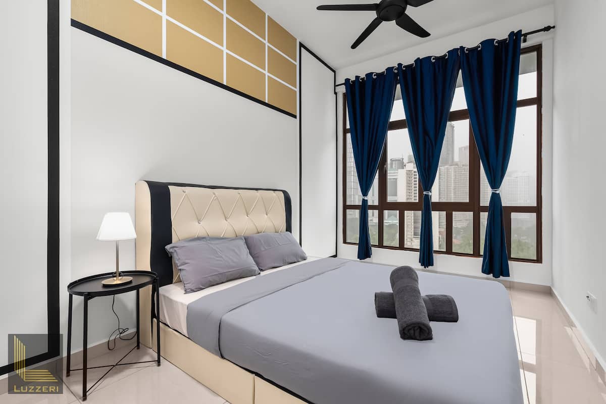 Standaard appartement, 3 slaapkamers, uitzicht op stad | 3 slaapkamers, donzen dekbedden, verduisterende gordijnen