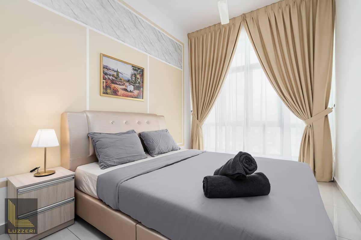 Grand appartement, 3 slaapkamers, uitzicht op stad | 3 slaapkamers, donzen dekbedden, verduisterende gordijnen